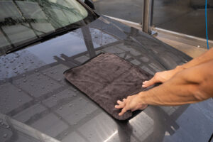 laver sa voiture sans rayer peinture