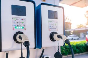 différence entre chargeur AC et DC voiture électrique